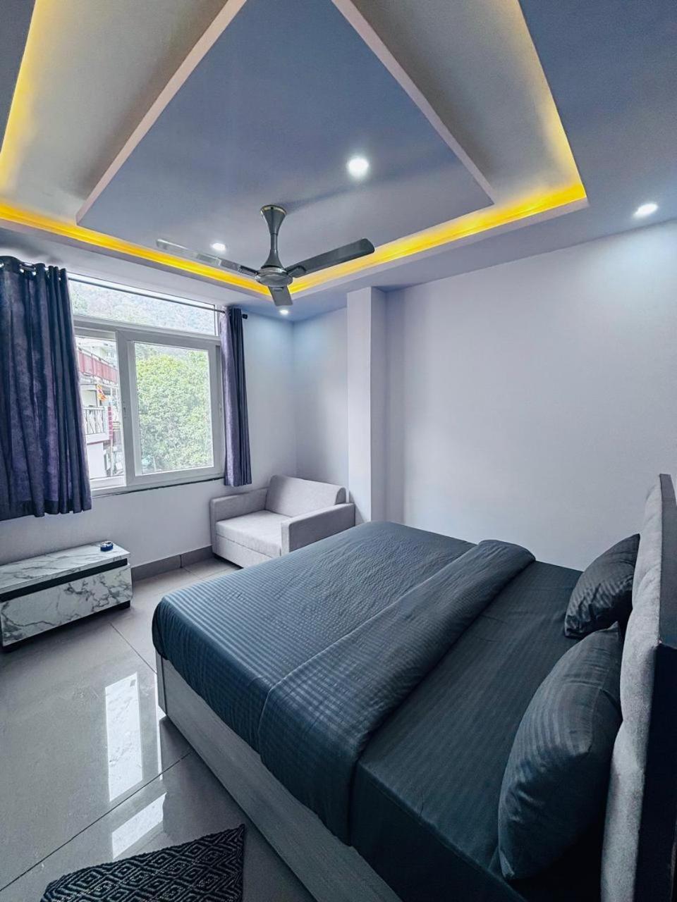 Hotel Paradise Palm Rishikesh Bagian luar foto